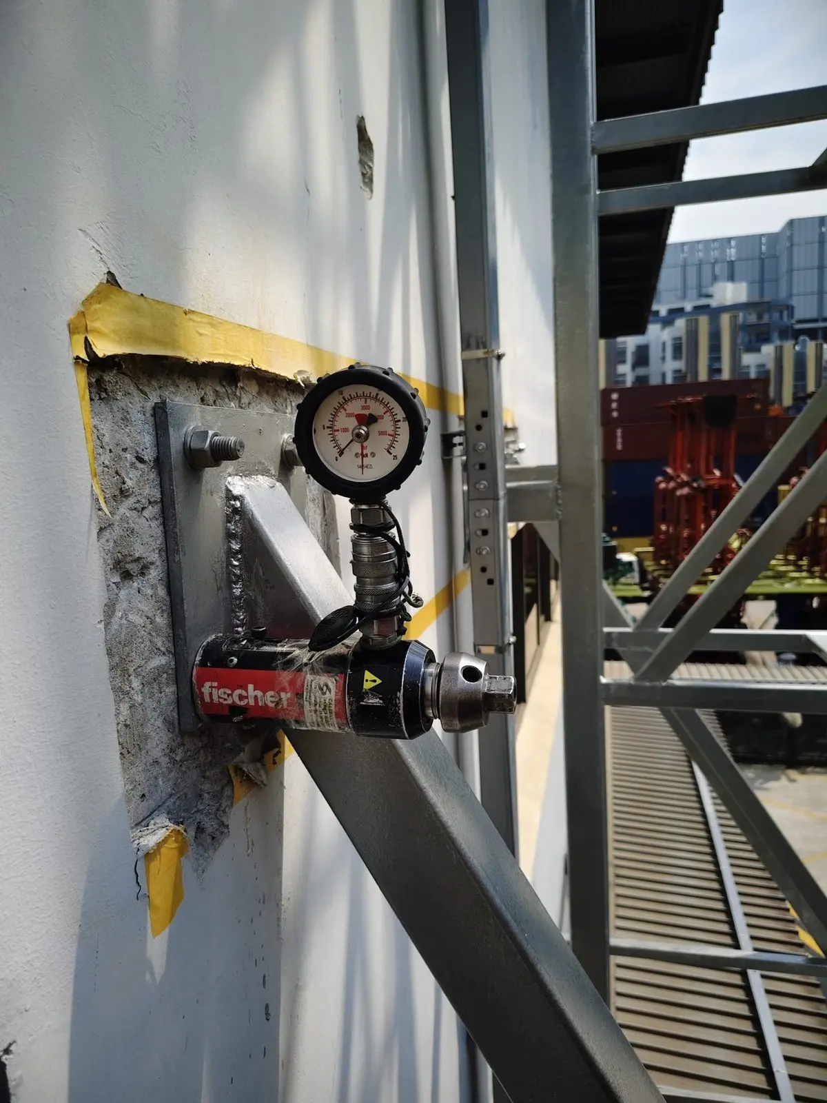 On-site anchor pull-out test for concrete anchor comparison