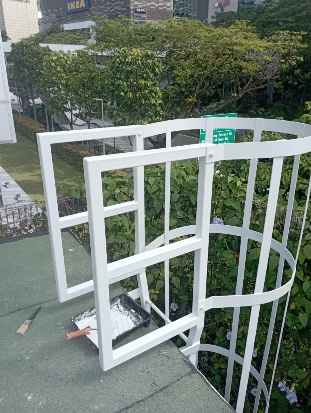 Wall-fixing bracket and anchor detail on the Ng Teng Fong Hospital M&E cat ladder