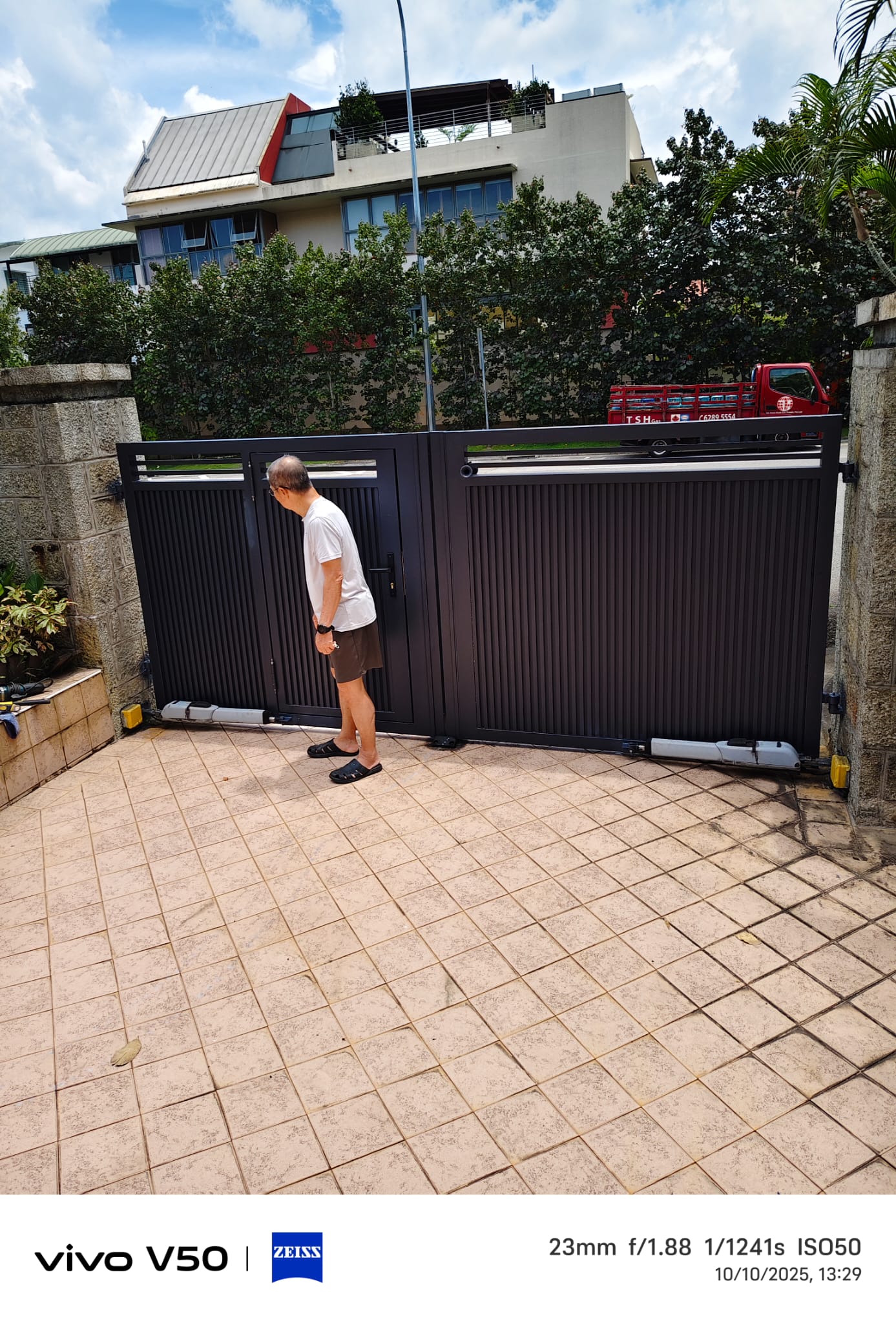 WhatsApp Image 2025-10-10 at 11.36.38